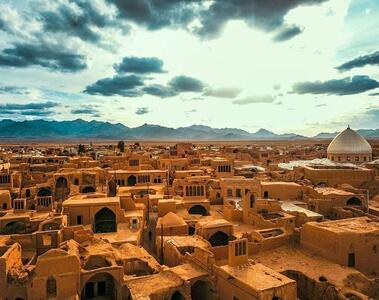  مزاحمت برخی موتورسواران در بافت تاریخی گردشگران را از ماندن در یزد پشیمان می‌کند