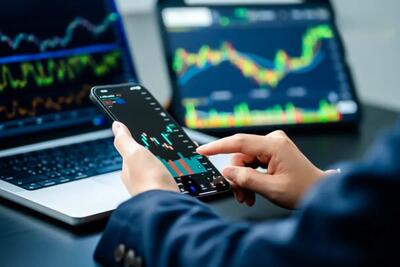  پیش بینی بورس امروز دوشنبه 5 آبان 1404؛ ورود پول حقیقی به رشد بازار سهام کمک می‌کند؟