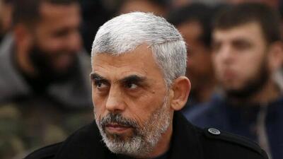 ویدیوی جدیدی از شهید سنوار ساعاتی قبل از شهادت