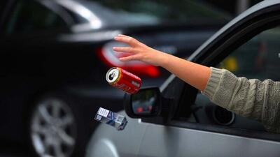  پرتاب کنندگان زباله از خودرو جریمه می‌شوند