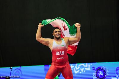  محمدنژاد: با راهنمایی درستکار و زارع به طلای جهان رسیدم/ همه ما سرباز مردم ایران هستیم - پارس فوتبال
