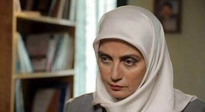  رویا جاویدنیا با تیپ پاییزی، مفهوم پیری را به چالش کشید: ۶۰ سالگی و استایلی فراتر از زمان!