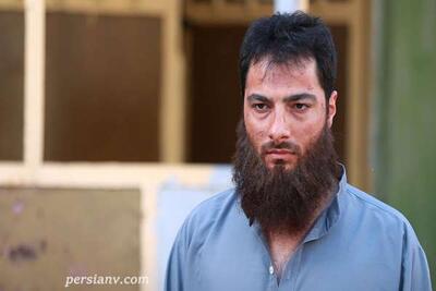  مدلینگ به سبک «سیاوش شغال»: سجاد بابایی با کلاه بافت و عینک زرد، مُد عجیب نوید محمدزاده را ادامه می‌دهد!