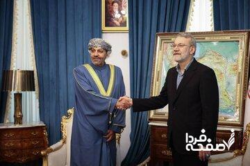 استقبال گرم علی لاریجانی از وزیر کشور عمان+ تصاویر