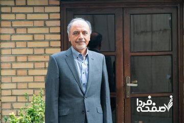 ابوطالبی: ‏دینداری راستین بر آزادی وجدان استوار است، نه بر اجبار قدرت/ اگر شرعْ قانون شود، مرجع آن کیست؟