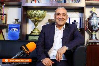پشت به شارلاتانیسم کنیم، صورت گرشاسبی را می‌بینیم