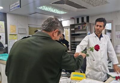 دیدار مسئولان اسلامشهر از پرستاران بیمارستان امام رضا(ع)؛ عطر رضوی در دیار پرستاران فاطمی - تسنیم