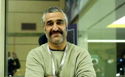 وکیل پژمان جمشیدی خروج او از کشور را تایید کرد