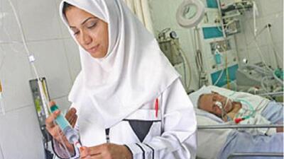 فعالیت هنری، فضای کار پرستاران را با آرامش همراه می‌کند