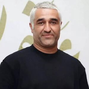 نزدیکان پژمان جمشیدی: منعی برای سفرش نبوده و برمی‌گردد