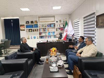  نشست مشترک مدیرکل فرهنگ و ارشاد و میراث فرهنگی بوشهر برای گسترش رویدادهای هنری و پاسداشت مفاخر ایرانی