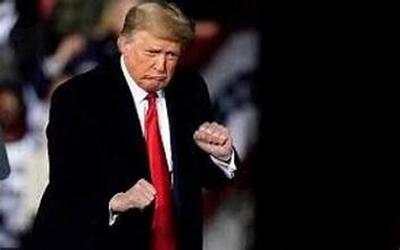 رقص ترامپ در جمع نیروهای نظامی آمریکایی مستقر در ژاپن!