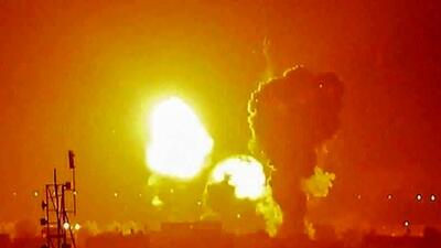 تصاویری از حملات شدید و شبانه اسرائیل به غزه