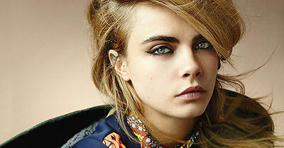  لباس فاخر چند هزار دلاری کارا دلوین دقیقا پیش از ورود به مراسم پاره شد