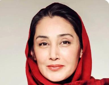  تاریخ وبگردی |چهره جدید هدیه تهرانی در 52 سالگی و در حال طبیعت گردی در یک دشت