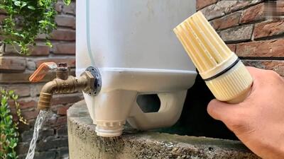  ساخت پمپ آب بدون برق ترفند خلاقانه برای صرفه جویی و استفاده در شرایط اضطراری