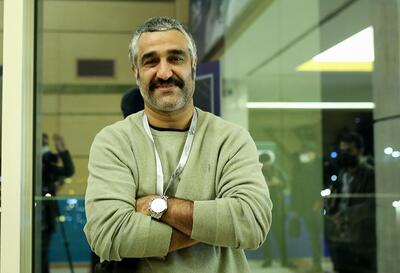 قسم به دانه‌های خاک مادرم، داستان‌های کثیف پخش شده ساختگی و کذب است / به ترکیه آمدم تا چشم در چشم پدرم که آنجا زندگی می‌کند، بگویم این داستان‌ها دروغ است و پسرش همان انسانی‌ست که توقع دارد