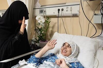 تصاویر؛ عیادت دختر سردار سلامی از دختر دانشمند شهید هسته‌ای