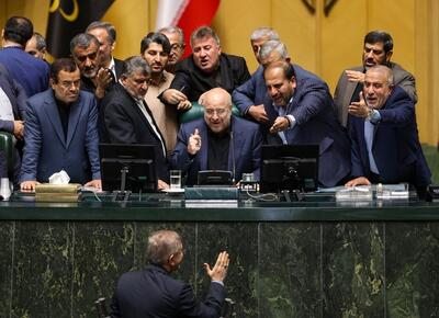  آنچه قالیباف در سالروز موضعگیری امام علیه کاپیتولاسیون آمریکایی، از روحانی و ظریف خواست، کاپیتولاسیون برای چین و روسیه بود