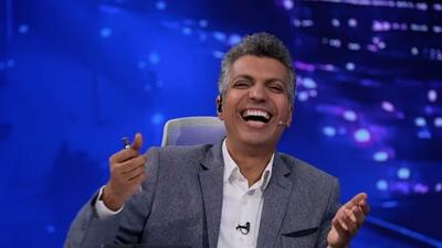 شوخی و کل‌کل بامزه کریم باقری با عادل فردوسی پور: قیافم چشه مگه؟!