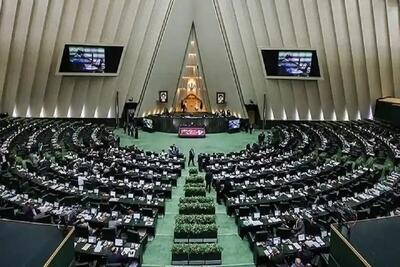  رمزگشایی نماینده مجلس از هجمه‌ها  به قالیباف  | این تفکر غرب‌گرایی تا زمانی که از کشور ریشه‌کن نشود...