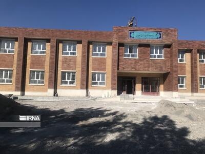  هیچ دانش‌آموزی نباید از آموزش محروم بماند؛ اجرای ۱۲۴ پروژه مدرسه‌سازی در ایلام