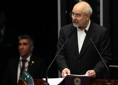  روزنامه جمهوری اسلامی : قالیباف دنبال کاپیتولاسیون چینی و روسی است