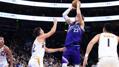بسکتبال NBA | خورشید هم جوابگوی سرمای فنلاند نیست - پارس فوتبال