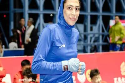  حال خوب و پرانرژی سهیلا منصوریان در ماشین لاکچری‌اش همراه با همخوانی بی‌نظیر با آهنگ رد پا از رضا صادقی+ ویدیو