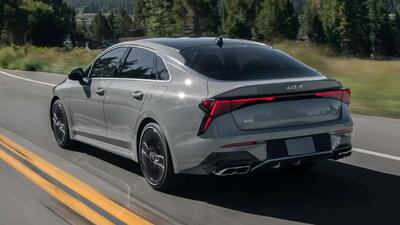 هرمس خودرو قیمت قطعی کیا K5 را مشخص کرد؛ سدان توربوشارژ کره‌ای وارد بازار ایران شد