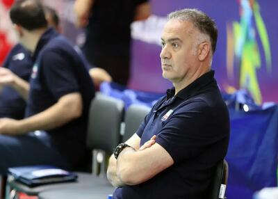 خبرنگاران تیم پیمان اکبری را بدرقه می‌کنند!