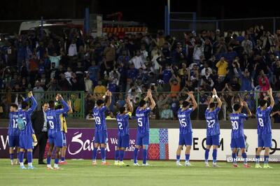 آخرین اخبار استقلال از واکنش اسطوره استقلال به حرکات موزون ساپینتو بعد از برد پیاپی تیم فوتبال استقلال