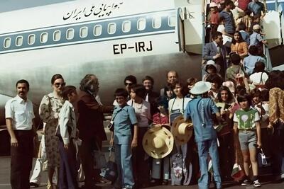  پرواز نوستالژیک ایران‌ایر در دهه ۵۰؛ خاطره‌ای از سفر دانش آموزی به پاریس! (عکس)