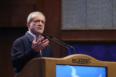 پزشکیان: پرستاران خط مقدم مبارزه با بیماری‌ها و حفظ سلامت جامعه هستند