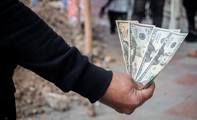 دلار به زیر ۱۰۰ هزار تومان نمی‌رسد/ در ماه‌های پایانی سال میلادی، دلار رشد قابل توجهی خواهد داشت | اقتصاد24