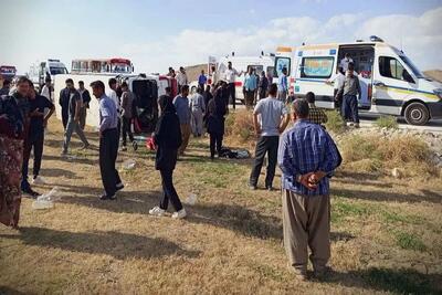 یک کشته و ۱۷ مصدوم در واژگونی اتوبوس زائران عتبات در ایلام