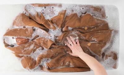  نکات شستشوی لباس‌های فوتر و شکت؛ دوام و تمیزی بیشتر