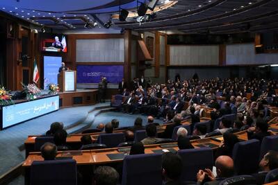 آرزوی دشمن این است که نتوانیم بر مشکلات غلبه کنیم