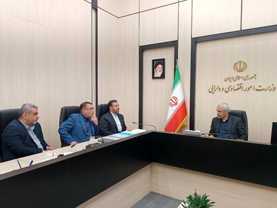  تأکید بر رشد سهم فارس از منابع بانکی و رفع موانع سرمایه‌گذاری
