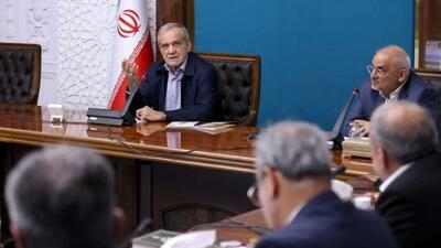  پزشکیان: به‌دنبال راه‌حل‌های جامع، پایدار و بدون تبعات منفی در حوزه کم‌آبی هستیم