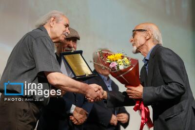  اهدای جوایز مهرگان