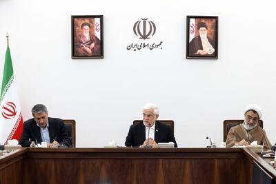 عارف: اقتصاد دیجیتال در اولویت قرار گیرد/ لزوم تجدیدنظر در اداره دانشگاه ها