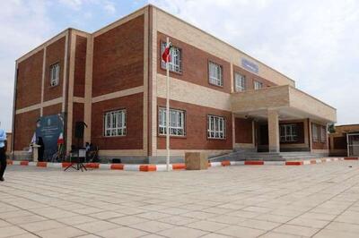 واگذاری حیاط مدارس به پارکینگ و دکه‌های فروش؛ هشدار وزارت آموزش و پرورش