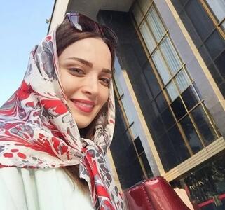  رقص و دلربای بهنوش طباطبایی روی صحنه تئاتر؛ چه هنرمندی میکنه!