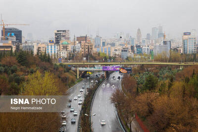 کاهش تا ۶ درجه ای دما و رگبار باران در تهران