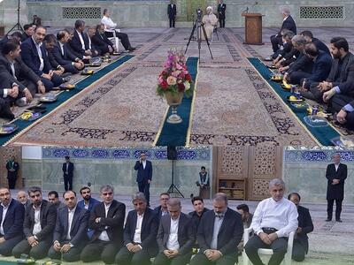 حضور مدیران بانک قرض‌الحسنه مهر ایران در آیین غبارروبی حرم حضرت معصومه