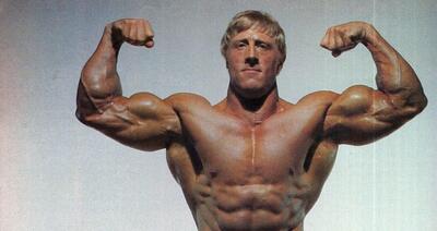 آشنایی با تونی اموت، پستچی مستر المپیا؛ از دوری هشت‌ساله از بدن‌سازی با نامه‌رسانی تا قهرمانی مستر ورلد - پارس فوتبال