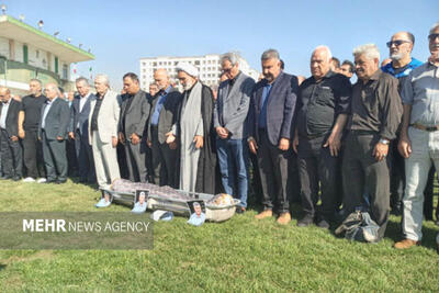 حضور اهالی فوتبال در مراسم تشییع پیکر اکبر کارگرجم - پارس فوتبال