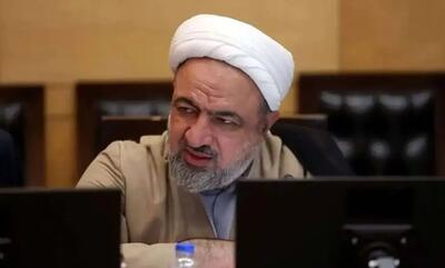 رسایی: یک خانم سگ‌باز توییت زدند که لیاخوف فقط یک اسم در تاریخ ایران نیست / دادستان محترم چرا برخورد نمی‌کنید؟