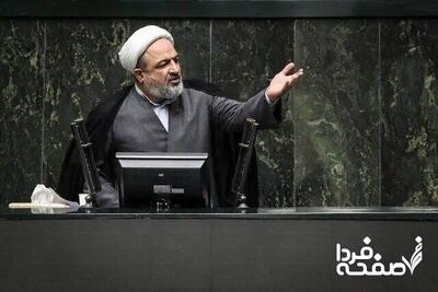  نطق تند رسایی در صحن مجلس؛ یک خانم سگ بازی توییت زدند که لیاخوف فقط یک اسم در تاریخ ایران نیست
